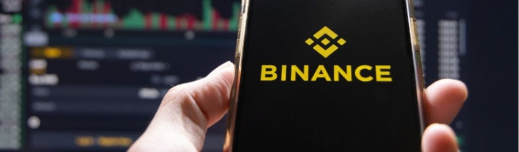 Trust Wallet has begun reimbursing users after a $7M Chrome extension breach and has released a patched version (v2.69).
