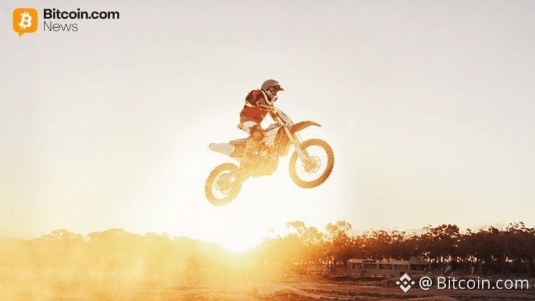 Bitcoin ETFs Pull $844 Million as Crypto ETF Rally Extends